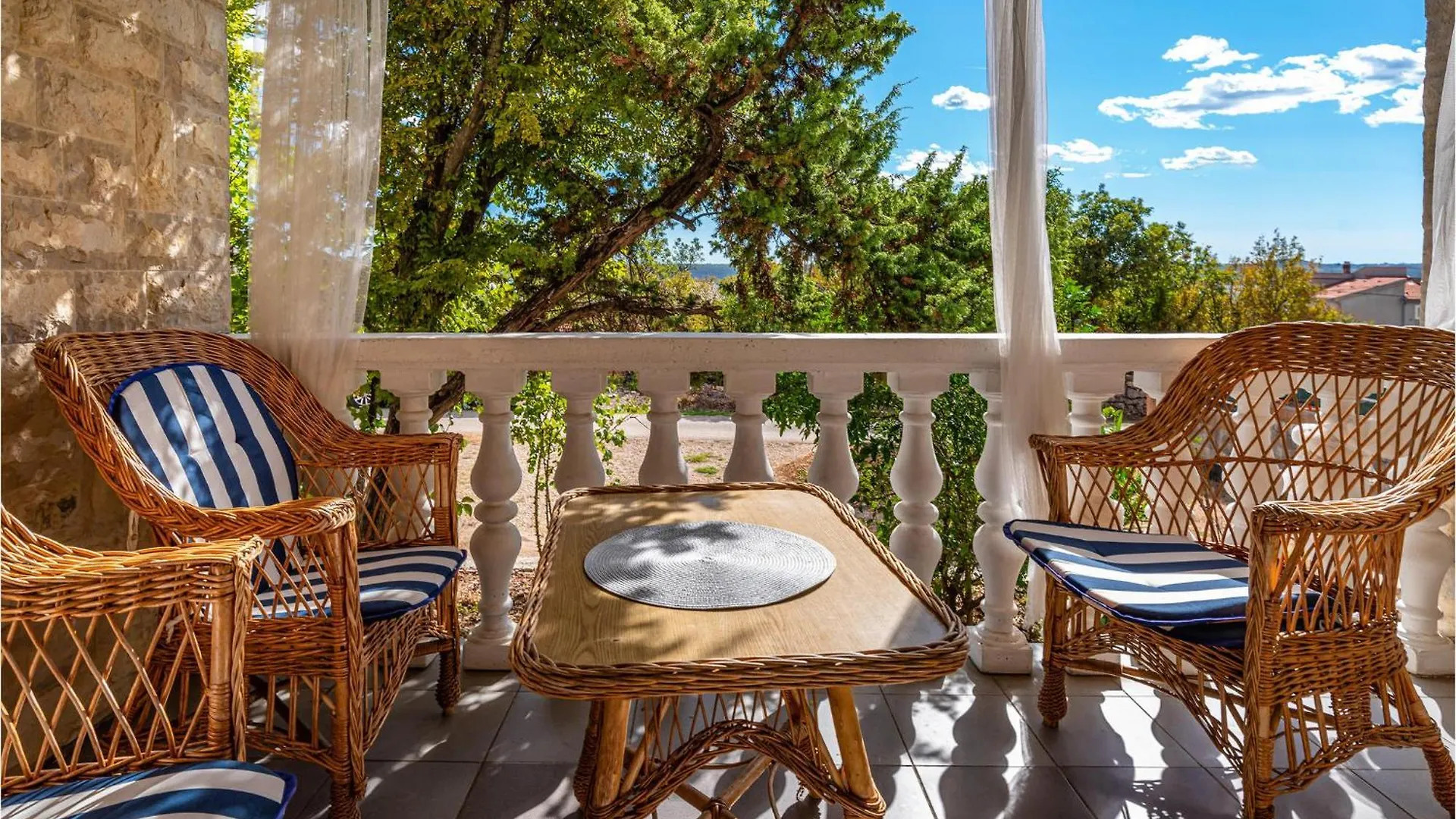 Holiday home Stunning Home In Maslenica With Kitchen Croatia