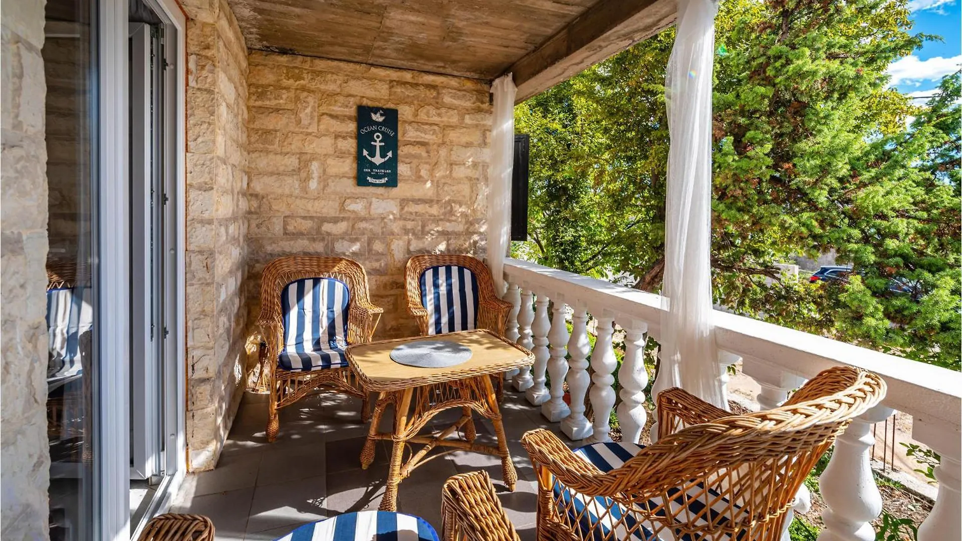 Stunning Home In Maslenica With Kitchen